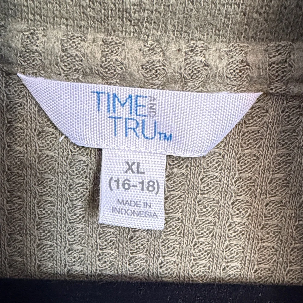 Time and Tru stylish cowl